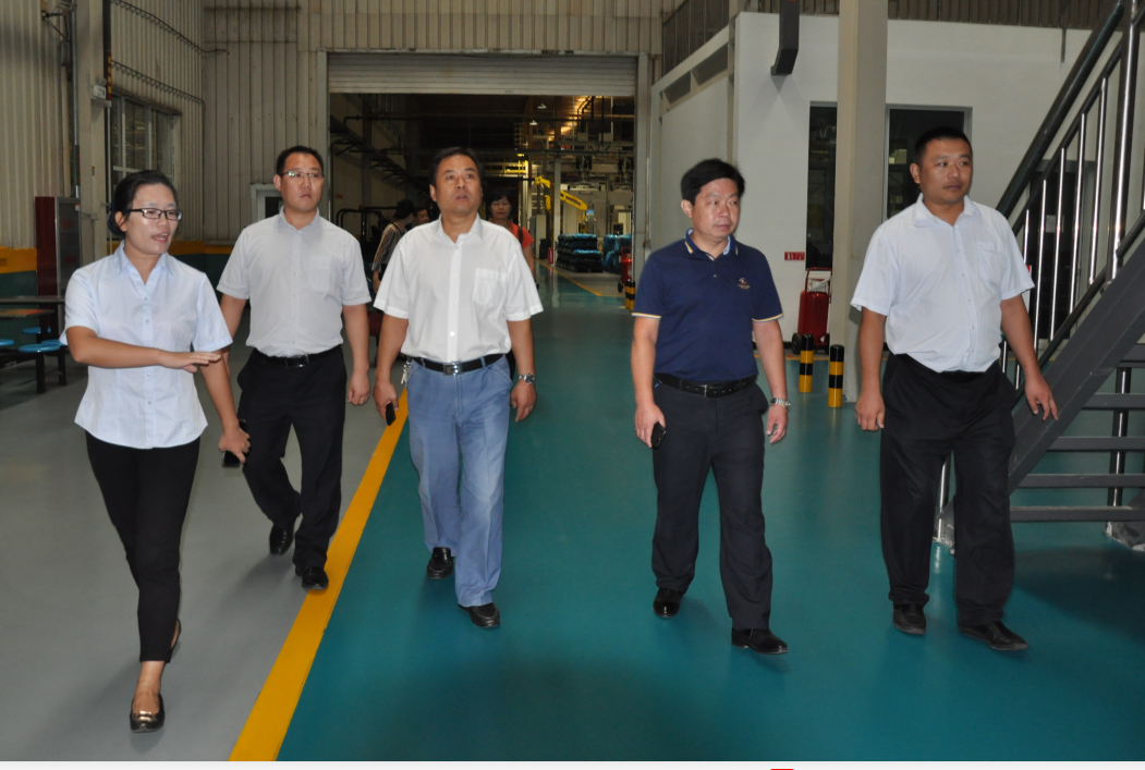 齊河縣工商聯(lián)領(lǐng)導(dǎo)、齊河龍運物業(yè)領(lǐng)導(dǎo)一行蒞臨連心物業(yè)指導(dǎo)工作