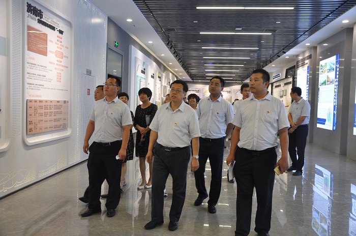 濟南連心物業(yè)有限公司黨支部舉行“不忘初心、牢記使命”主題教育慶“七一”系列活動